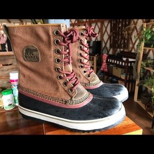 Woman’s Sorel Waterproof Caribou boots size 8.5